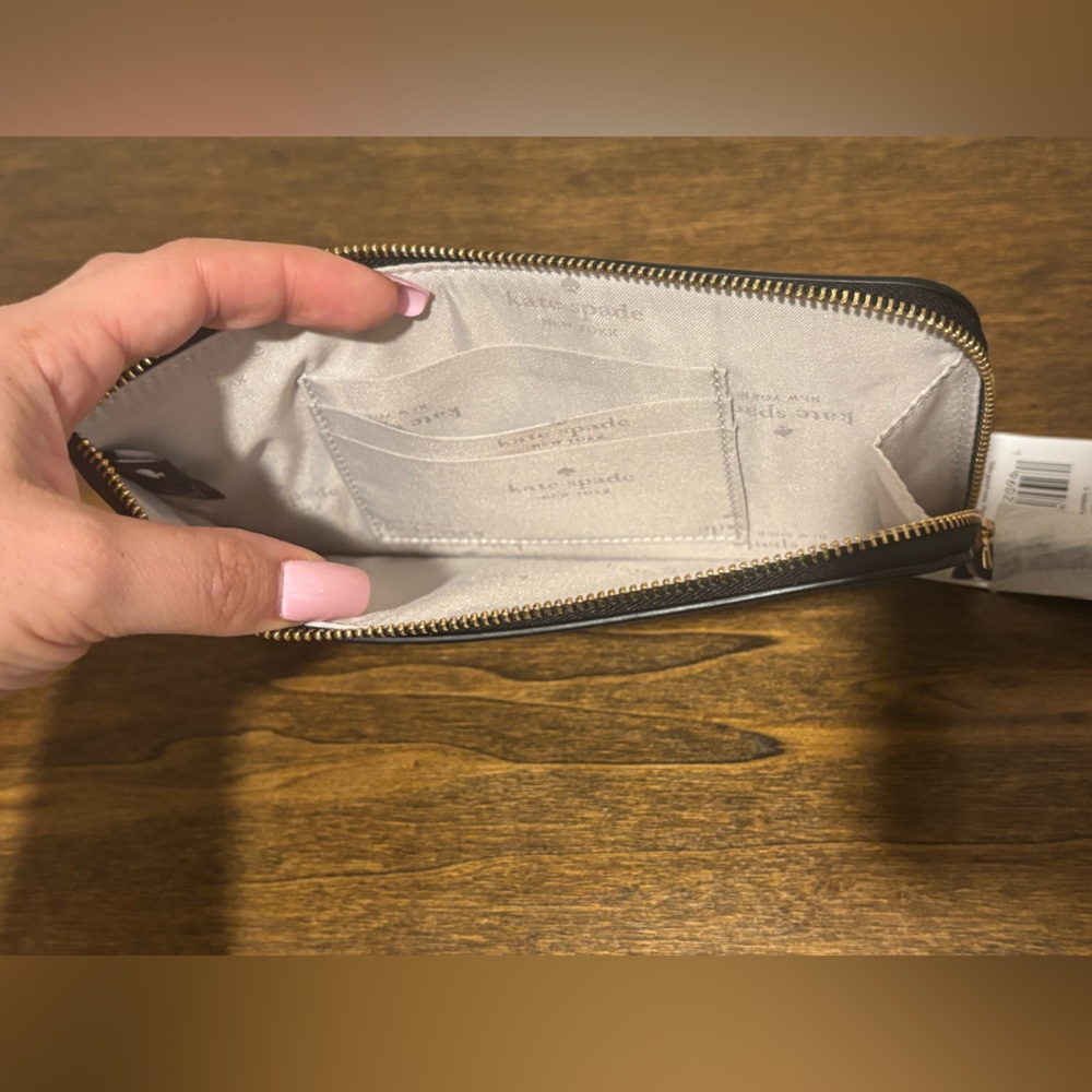Kate Spade Cream and Black Clutch - Picture 9 of 9
